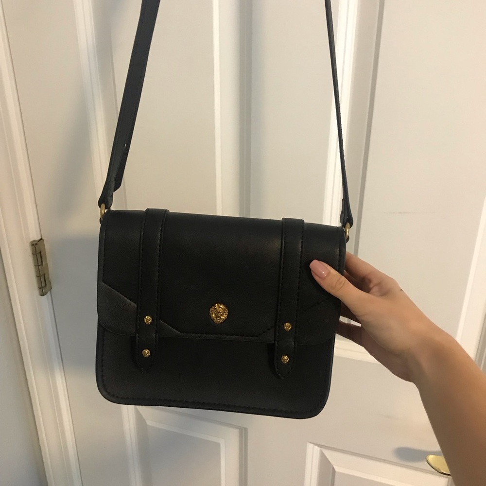 Purse - Picture 2 of 7